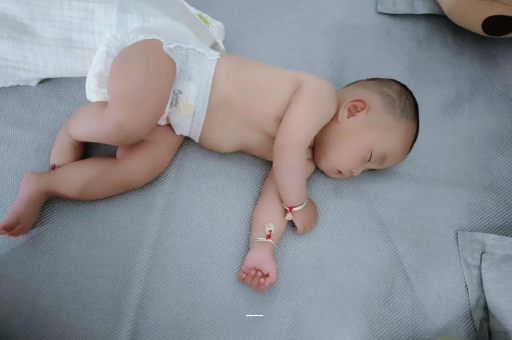 仁怀三个月宝宝头围